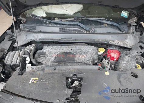 2019 Jeep Compass Latitude 4X4 z USA, uszkodzony, nr VIN 3C4NJDBB3KT742326